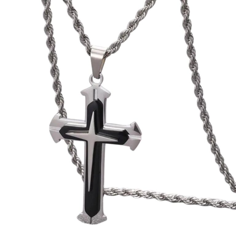 Stylish Cross Pendant Necklace